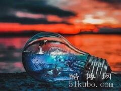 一个人郁闷的心情短语：每一次挫折都是成长（22句）