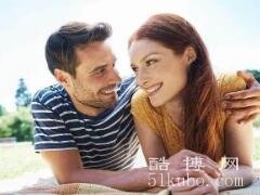 男人假爱你的8个表现：口头承诺多于实际行动/试图控制你的一切等